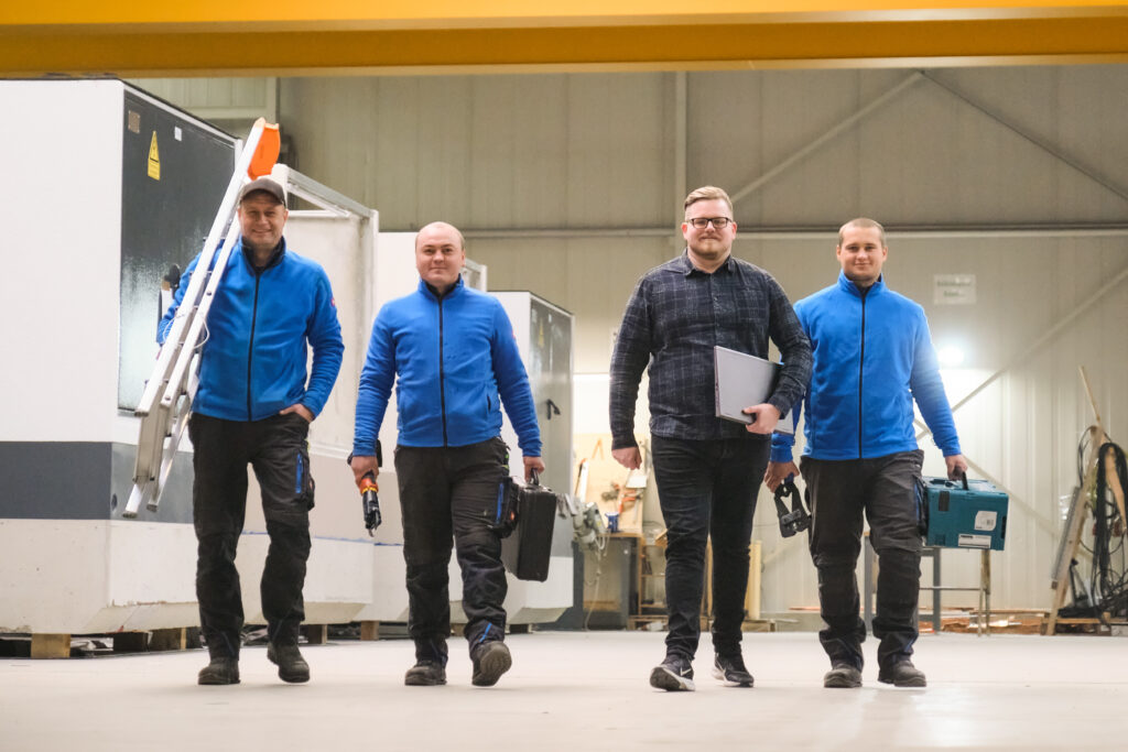 e tec produktion©patrick.labitzke©candidateflow B013 - Trafostationsbau | Unternehmen